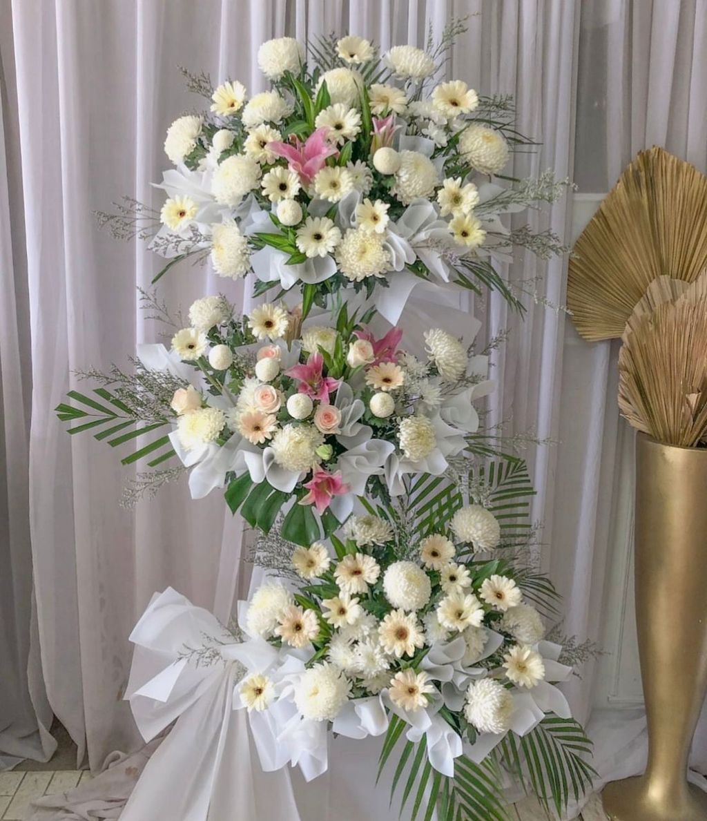 Condolences Stand 126